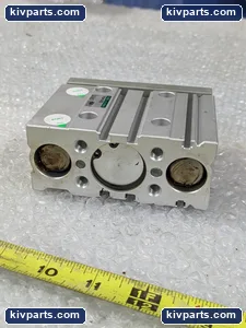 CKD STSM-3225 Slide Pneumatic Air Cylinder – actual item, photo 3 of 5
