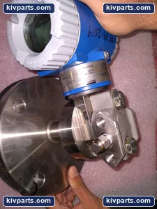 Foxboro IDP10-DFIB01F-L1K3T Pressure Transmitter – actual item, photo 2 of 7