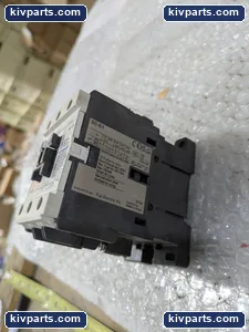 Fuji Electric SC-E1 Magnetic Contactor – actual item, photo 2 of 3