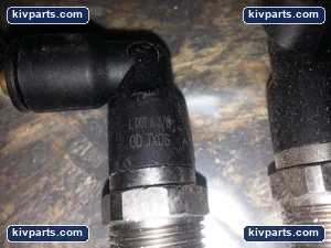 TX06 DOT OD Pneumatic Tube Fitting – actual item, photo 3 of 4