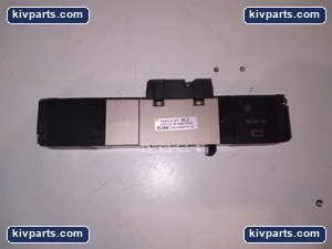 SMC NVFS2400-6FZ Pneumatic Solenoid Valve – actual item, photo 2 of 3