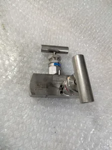 Ham-let M-20M-10-8N-SS-G-T Stainless Needle Valve