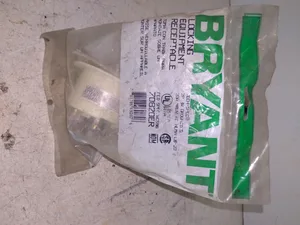 Bryant 70820ER Locking Flanged Receptacle