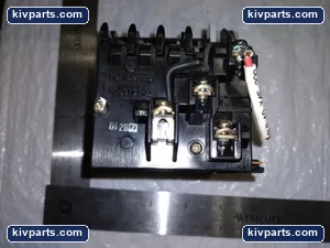 Fuji Electric SRC3631-5-1Z324A Magnetic Contactor – actual item, photo 3 of 4