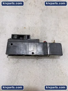 Burkert 00457739 5470 Pneumatic Solenoid Valve – actual item, photo 2 of 5