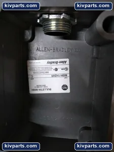 Allen-Bradley 800H-1HZ4R Bulletin Pushbutton Enclosure – actual item, photo 3 of 10