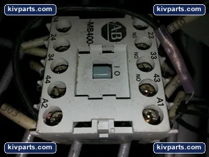 Allen-Bradley 700DC-MB400 Miniature Control Relay – actual item, photo 2 of 3