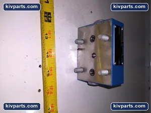 Bosch Rexroth LFR16WEA105-10 Hydraulic Cylinder – actual item, photo 3 of 7
