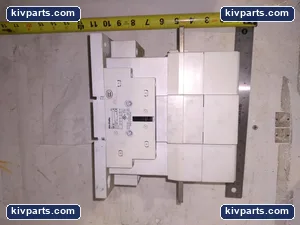 Allen-Bradley 100-D300 EI Contactor – actual item, photo 2 of 3