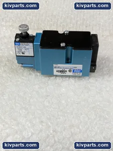 MAC 82A-CA-000-TM-DAAP-4DA Valves – actual item, photo 2 of 7