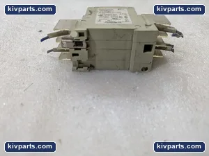 Fuji Electric CP32FM/1 Miniature Circuit Breaker – actual item, photo 2 of 5