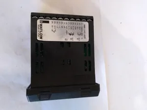 Watlow 988A-14CE-AARR Temperature Process Controller