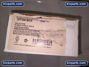 Cooper 2173W-BOX Receptacle – actual item, photo 3 of 4