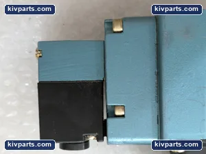 MAC MV-A2B-A211-PP-611JE Double Solenoid Air Valve – actual item, photo 5 of 12