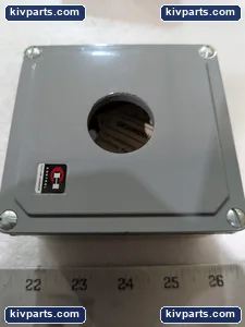 Cutler-Hammer 10250TN1 Surface Mount 1 Element – actual item, photo 5 of 8