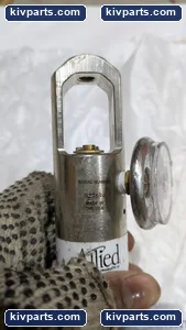 Allied L220 640 Oxygen Regulator – actual item, photo 2 of 7