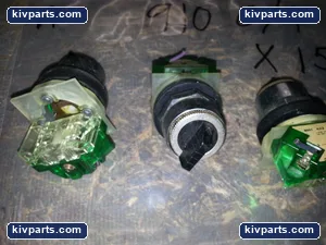 Square D 9001 KA2 9826 Selector Switch – actual item, photo 2 of 4