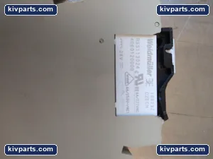 Weidmuller 8533840000 Relay Module – actual item, photo 2 of 4