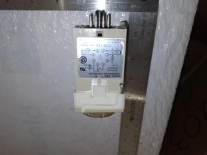 Omron E5C2 Temperature Controller