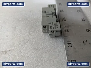IDEC SY2S-05 Relay Socket – actual item, photo 2 of 8