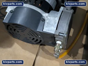 Gast CK42HC03J02 Vacuum Pumps – actual item, photo 4 of 5