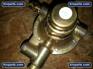 P-1-L MECO Brass Gas Regulator – actual item, photo 4 of 5