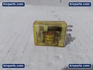 IDEC RH1B-U Plug-In Power Relay – actual item, photo 3 of 5