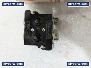 Cutler-Hammer 10250T Heavy Duty Contact Block – actual item, photo 2 of 6