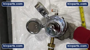63-3122 200 PSI Gas Regulator – actual item, photo 8 of 10