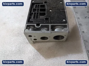 SMC Manifold Subplate Base Block – actual item, photo 2 of 7