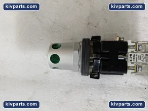 Eaton HT8GDGAV3 Illuminated Green Pushbutton – actual item, photo 3 of 7