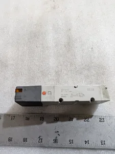 SMC VQ4100-51 Solenoid Valve