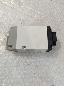 SMC VP744-5DZ1-04-M-X555 Residual Pressure Relief Valve