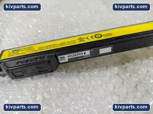 Keyence GL-S32SH-R Safety Light Curtain Receiver – actual item, photo 2 of 5