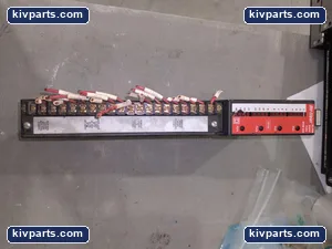 Square D 8030 ROM-221 SY/MAX Output Module – actual item, photo 4 of 5