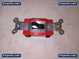 Cooper AH1221B Arrow Hart Switch – actual item, photo 3 of 6