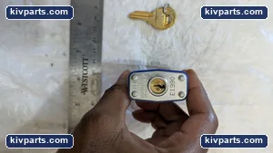 E1990 Masterlock – actual item, photo 4 of 6