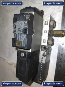 SMC NVFR2100-5FZ Valve – actual item, photo 2 of 7