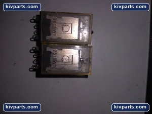 Omron MY4 Relay – actual item, photo 2 of 5