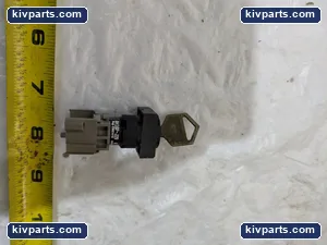 Fuji Electric AH16P-J2B Pushbutton – actual item, photo 2 of 6