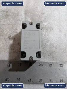 Eaton AT4/I Industrial Limit Switch – actual item, photo 2 of 9