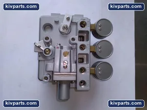 SMC IP300-010 Pneumatic Valve – actual item, photo 3 of 4