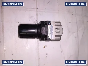 SMC NAR2000-N02G-X34US40-90 Pressure Regulator with Gauge – actual item, photo 2 of 4