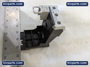 Eaton ZB65-XEZ Panel Mount Adaptor Relay – actual item, photo 7 of 11