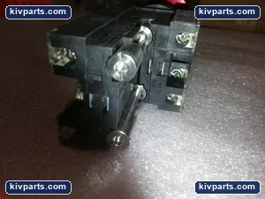 Allen-Bradley 800H-FPXJ6HY Pushbutton – actual item, photo 8 of 8
