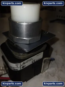 Allen-Bradley 800T-PT16 Pushbutton – actual item, photo 2 of 4