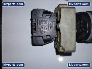 Square D Assorted Push Buton Switches – actual item, photo 2 of 5