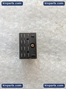 Omron LY4N General Purpose Plug-In Relay – actual item, photo 3 of 6