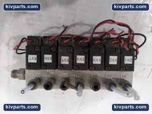 Koganei A030E1 Solenoid Valve Manifold 7 Valves – actual item, photo 4 of 7