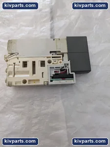 SMC VQC2A01N-5 Pneumatic Component – actual item, photo 3 of 4